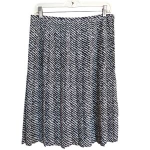 Worth New York Black/Grey/White Accordion Pleated Midi Skirt, Size 4 / Small